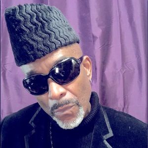 Meet your Posher, Derek